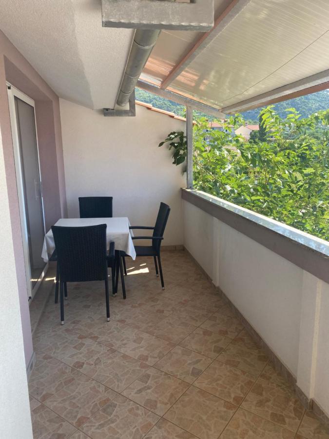 Apartments Nautica Barbat na Rabu Екстериор снимка