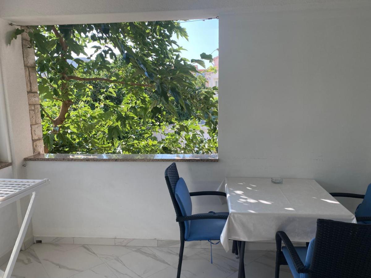 Apartments Nautica Barbat na Rabu Екстериор снимка