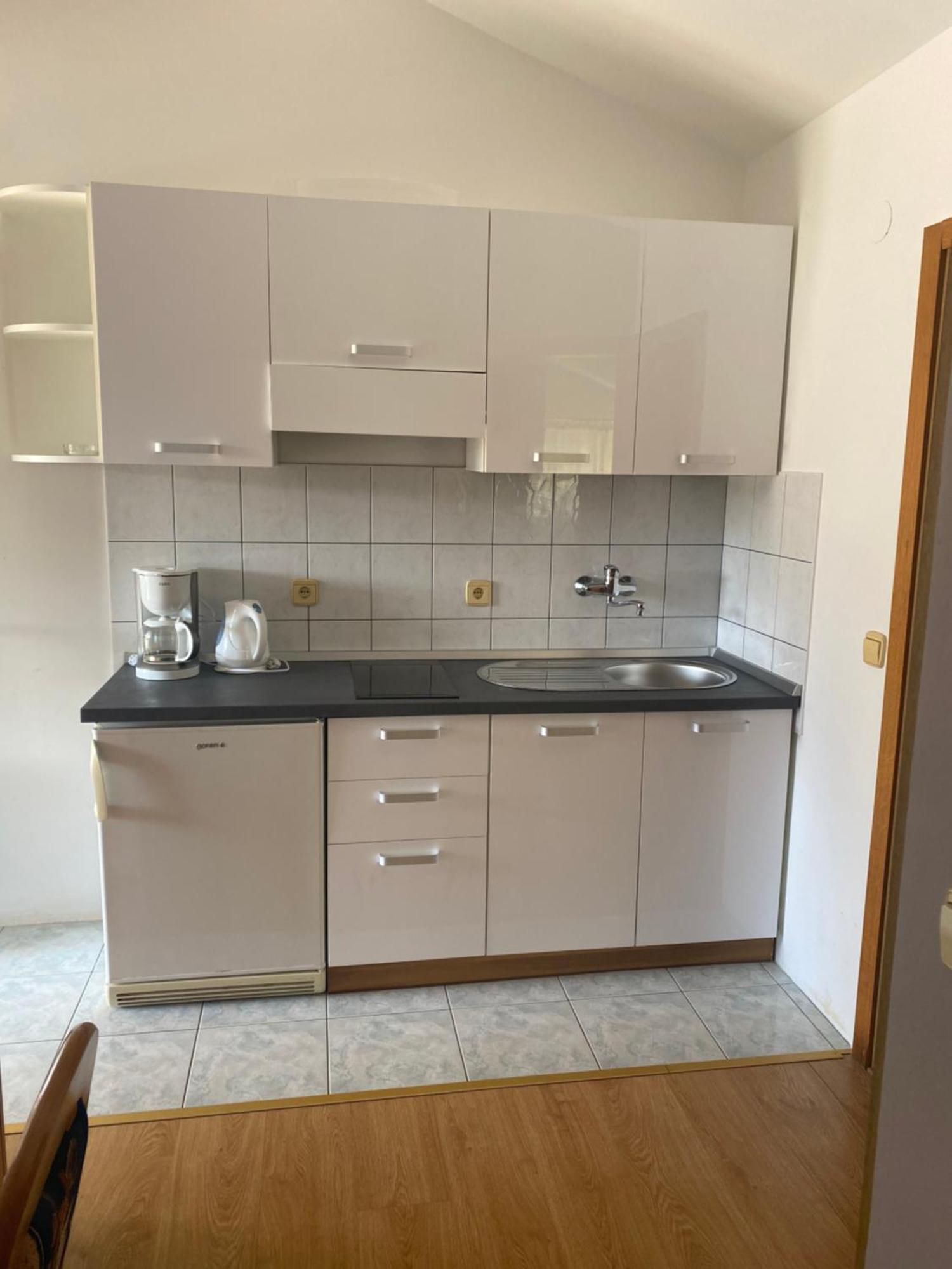 Apartments Nautica Barbat na Rabu Екстериор снимка