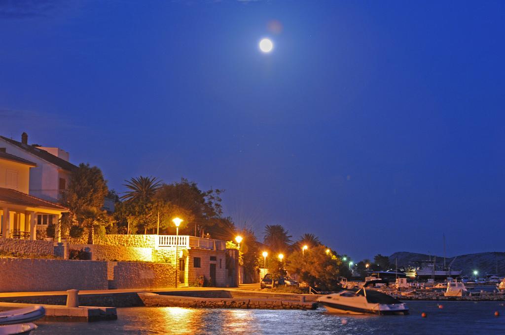 Apartments Nautica Barbat na Rabu Стая снимка