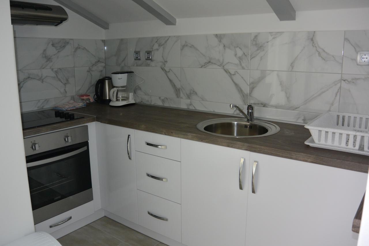 Apartments Nautica Barbat na Rabu Екстериор снимка