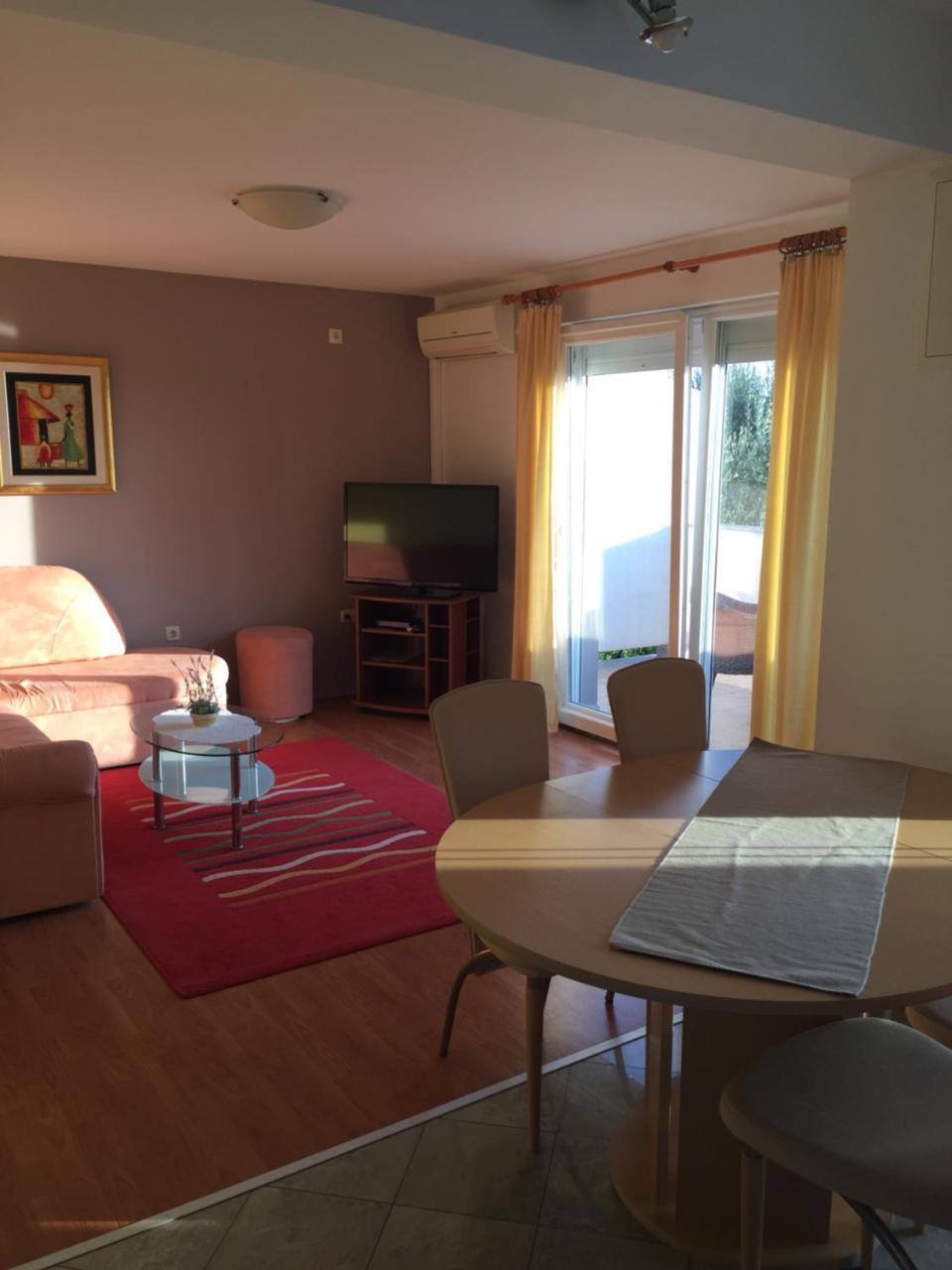 Apartments Nautica Barbat na Rabu Екстериор снимка