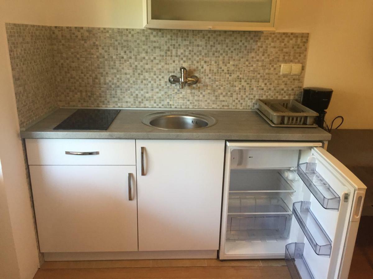 Apartments Nautica Barbat na Rabu Екстериор снимка